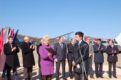 热烈庆祝上海德赢VWIN在俄罗斯蛇纹岩破碎筛分项目正式启动