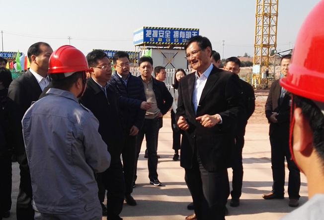 浙江副省长一行参观德赢VWIN承建的金华建筑垃圾资源化项目现场