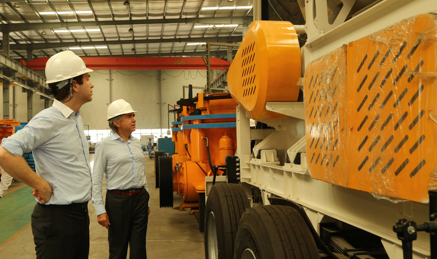 德国SK集团董事长莅临德赢VWIN股份出席合资公司董事会