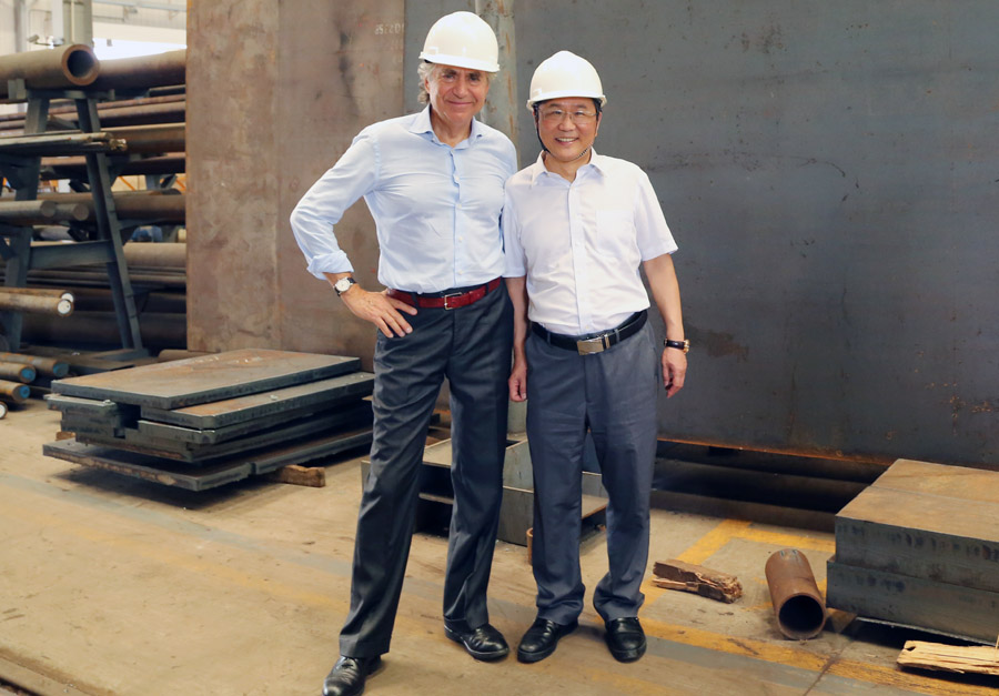 中国砂石协会专访德赢VWIN股份董事长杨安民:一个优秀企业的背后必定有一个对事业执着的掌门人