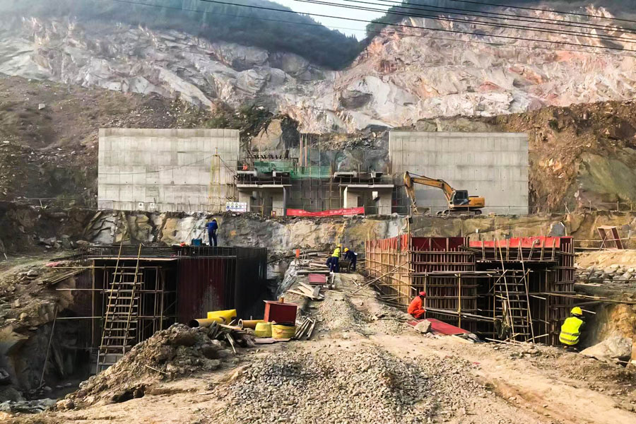 总投资46亿元 湖北长阳13个重大招商项目集中开工仪式在德赢VWIN骨料项目现场隆重举行