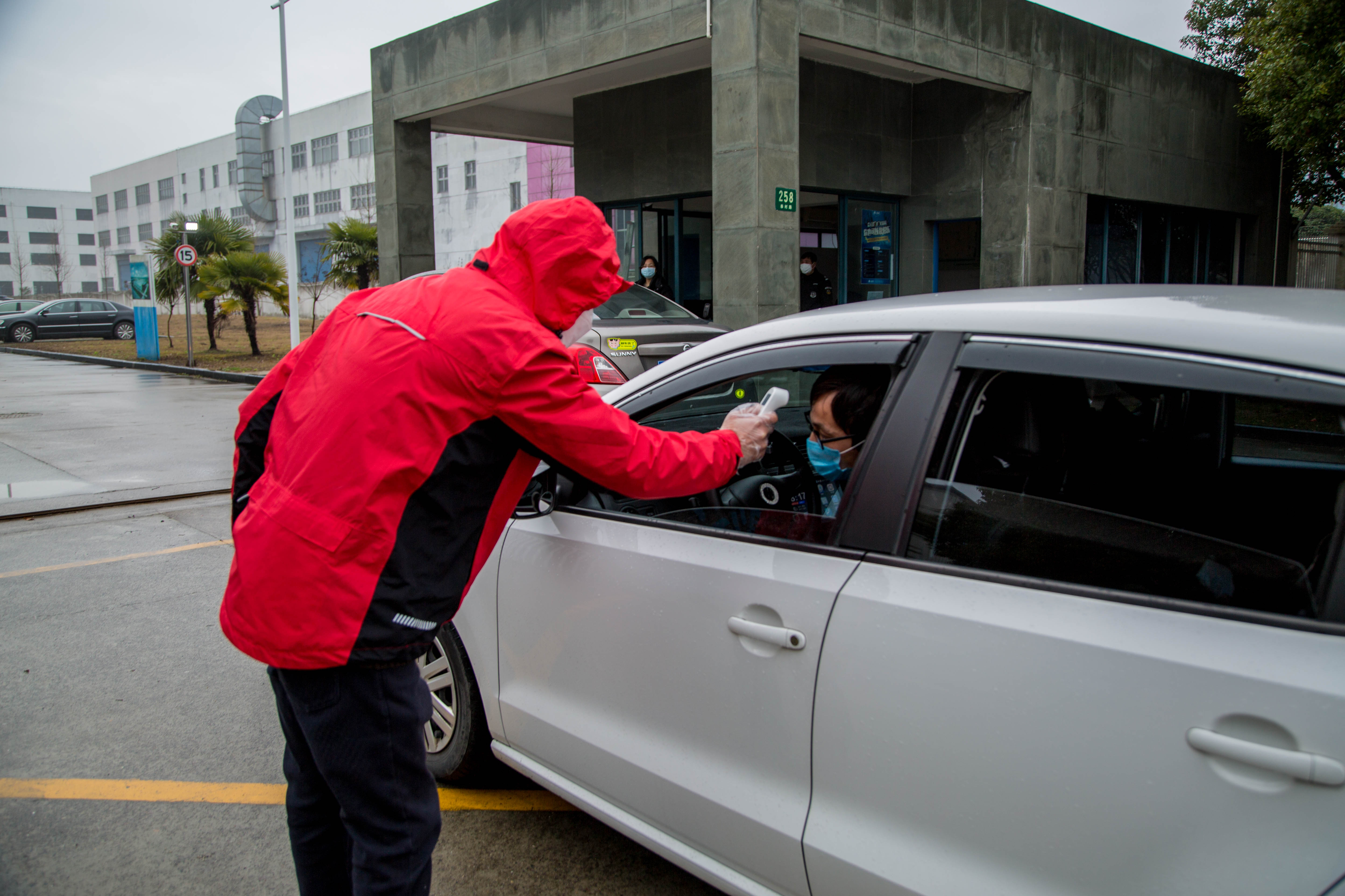 疫情之下“起好步” 德赢VWIN股份复产忙