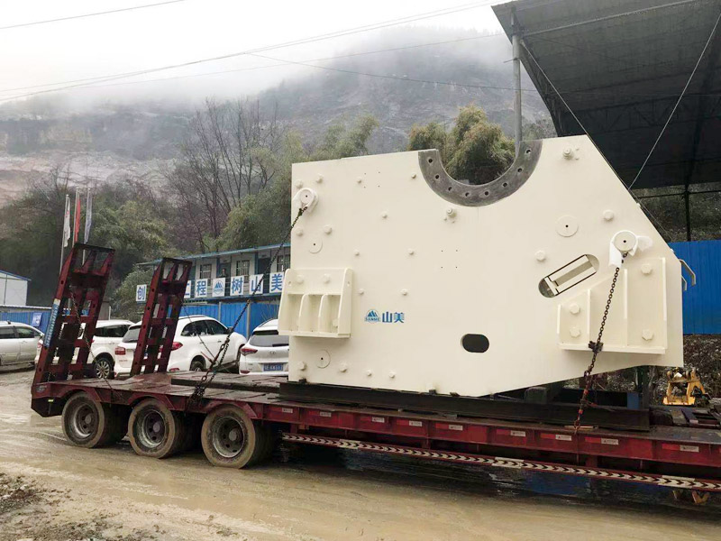 战胜疫情|华新水泥(长阳)时产2000吨骨料生产EPCO项目紧张施工中