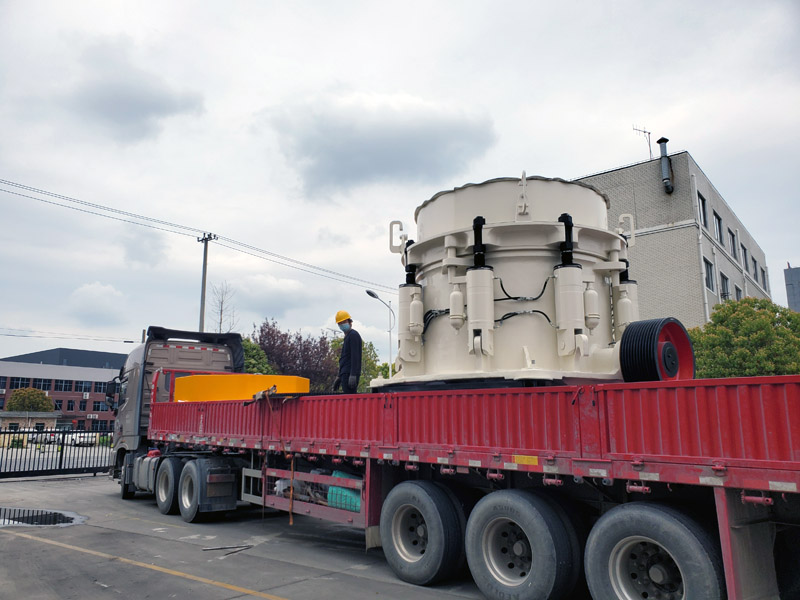 战胜疫情|华新水泥(长阳)时产2000吨骨料生产EPCO项目紧张施工中