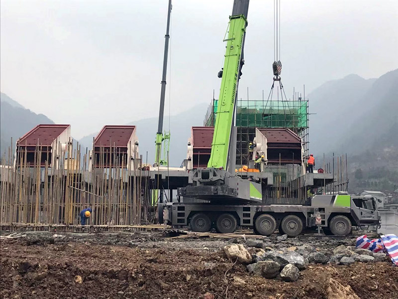 战胜疫情|华新水泥(长阳)时产2000吨骨料生产EPCO项目紧张施工中