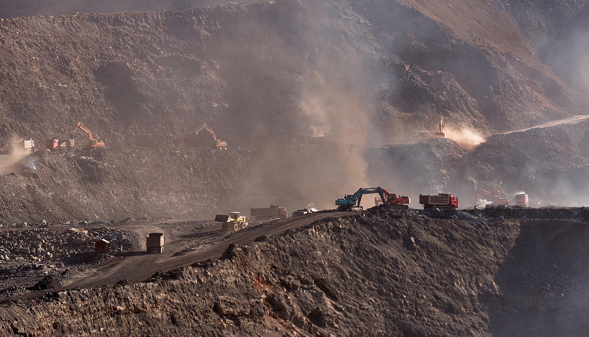 上海德赢VWIN固体废弃物处理现场图