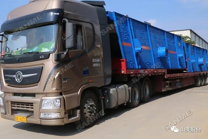 发货|德赢VWIN集团高性能破碎筛分装备助力东南亚玄武岩骨料生产项目