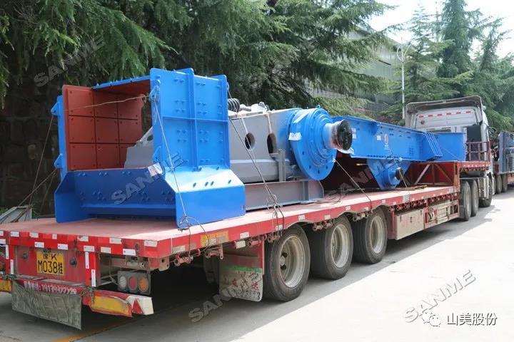 发货|德赢VWIN集团高性能破碎筛分装备助力东南亚玄武岩骨料生产项目