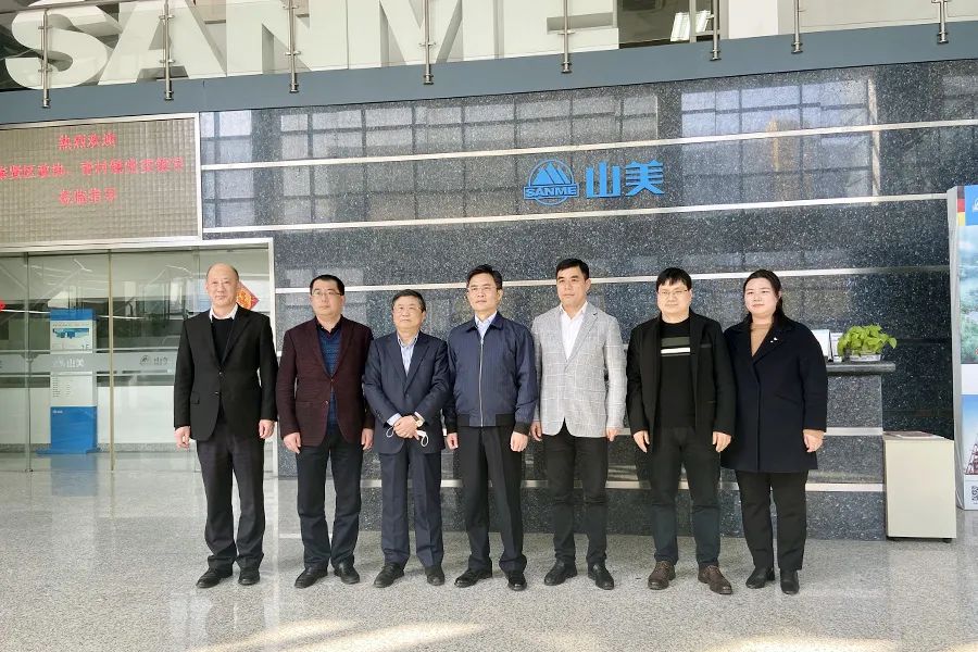 上海市奉贤区政协主席陈勇章一行莅临上海德赢VWIN股份