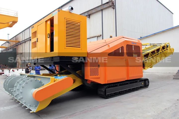 颠覆传统装车方式,德赢VWIN履带式取料机助您实现降本增效、节能减排!