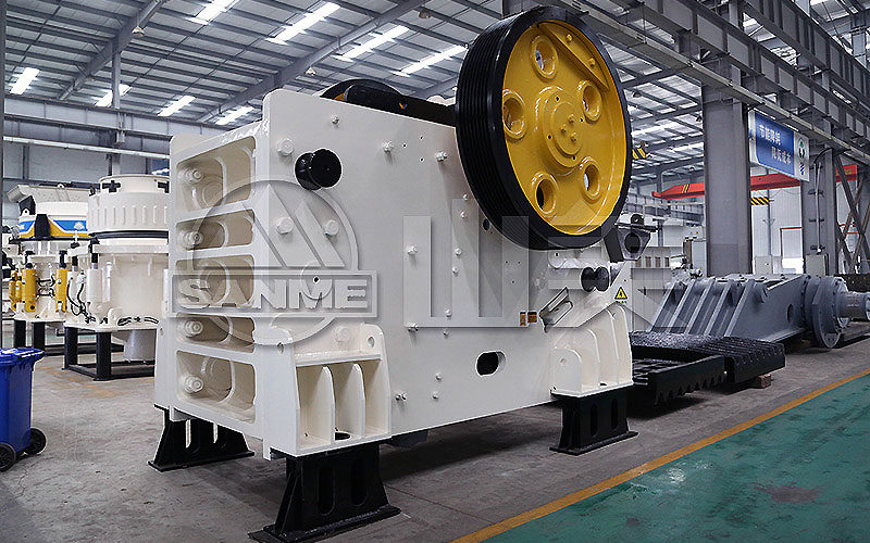 900*1200鄂式破碎机多少钱一台?产量如何?