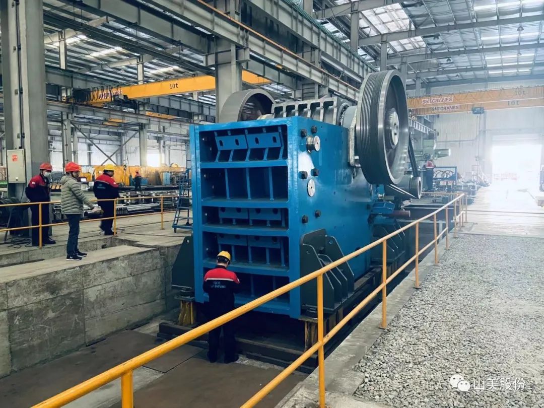 上海德赢VWIN股份1800吨/小时欧星系列JC771颚式破碎机试机平稳
