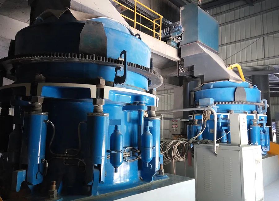 SMS系列多缸液压圆锥破碎机,精品骨料生产线的理想选择