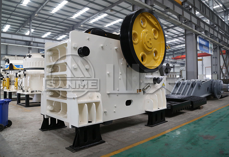 石料厂选择破碎机时需要考虑哪些因素?