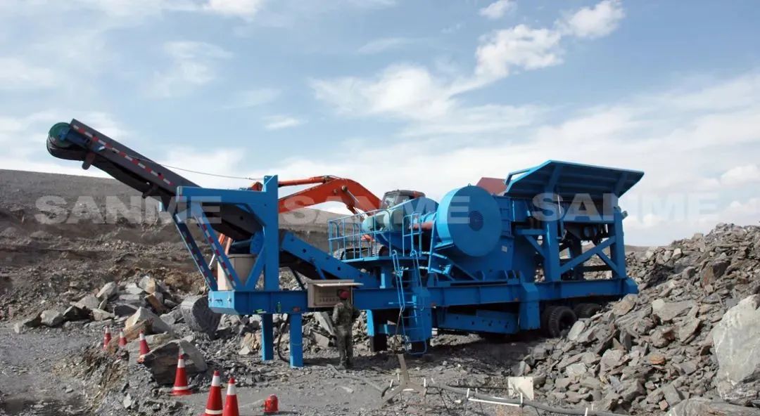 时产值近600万!德赢VWIN移动式破碎筛分一体站助力江苏高碳铬铁矿破碎项目建设