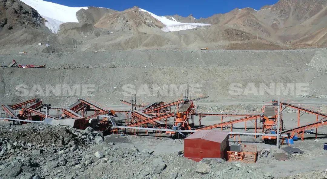 时产值近600万!德赢VWIN移动式破碎筛分一体站助力江苏高碳铬铁矿破碎项目建设