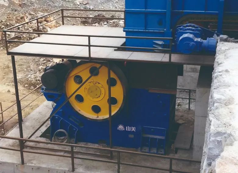 颚式破碎机 颚式破碎机