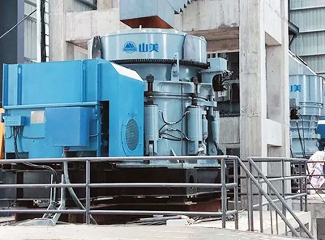 2台SMS5000C大型多缸液压圆锥破碎机服务于河南信阳时产1400吨花岗岩尾矿制砂生产项目