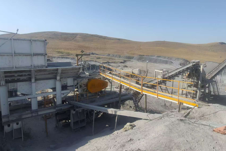 200t/h乌兹别克斯坦白云石破碎生产线