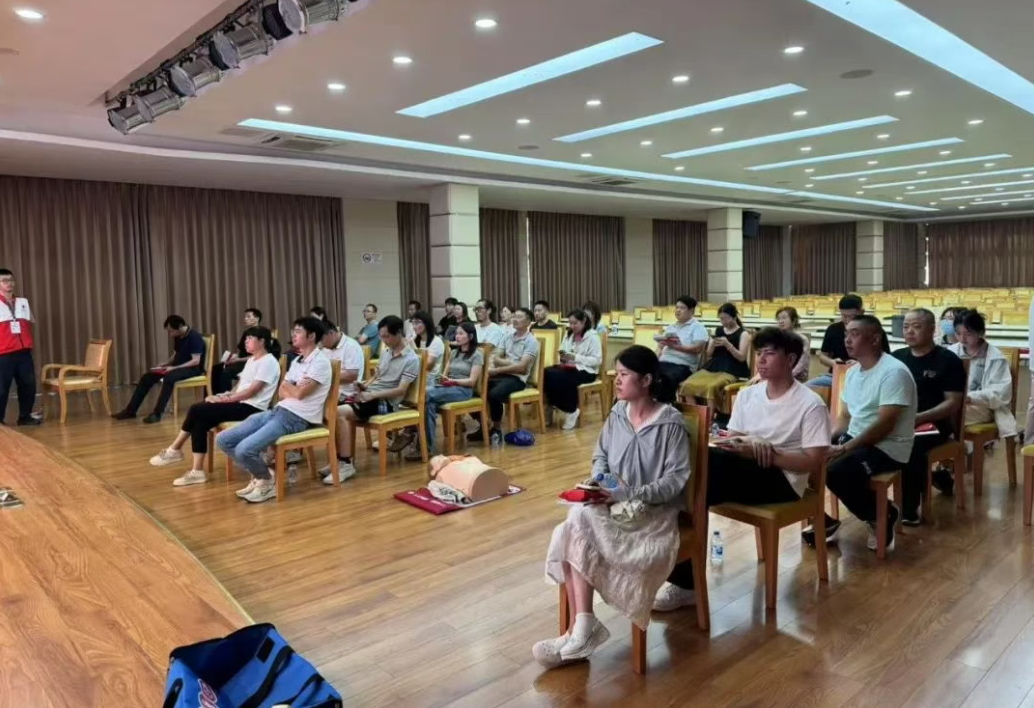 上海红十字会走进上海德赢VWIN股份开展应急救护培训 为安全保驾护航